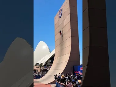 Aussie Legend Runs Up A Six-Story Wall